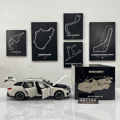 MINICHAMPS 1/18 BMW i5 M60 Touring 2024 Metallic White 110023601