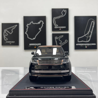 BBA MODEL 1:18 Land Rover Range Rover Autobiography — Black & Gold