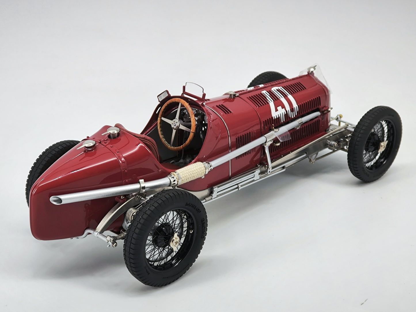 CMC 1/18 Alfa Romeo P3 Caracciola #40 Red Alloy Car Model M228