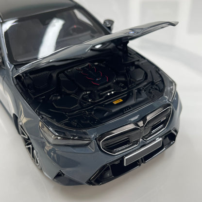 MINICHAMPS 1/18 BMW M5 Touring (2024) – Metallic Grey (110023901)