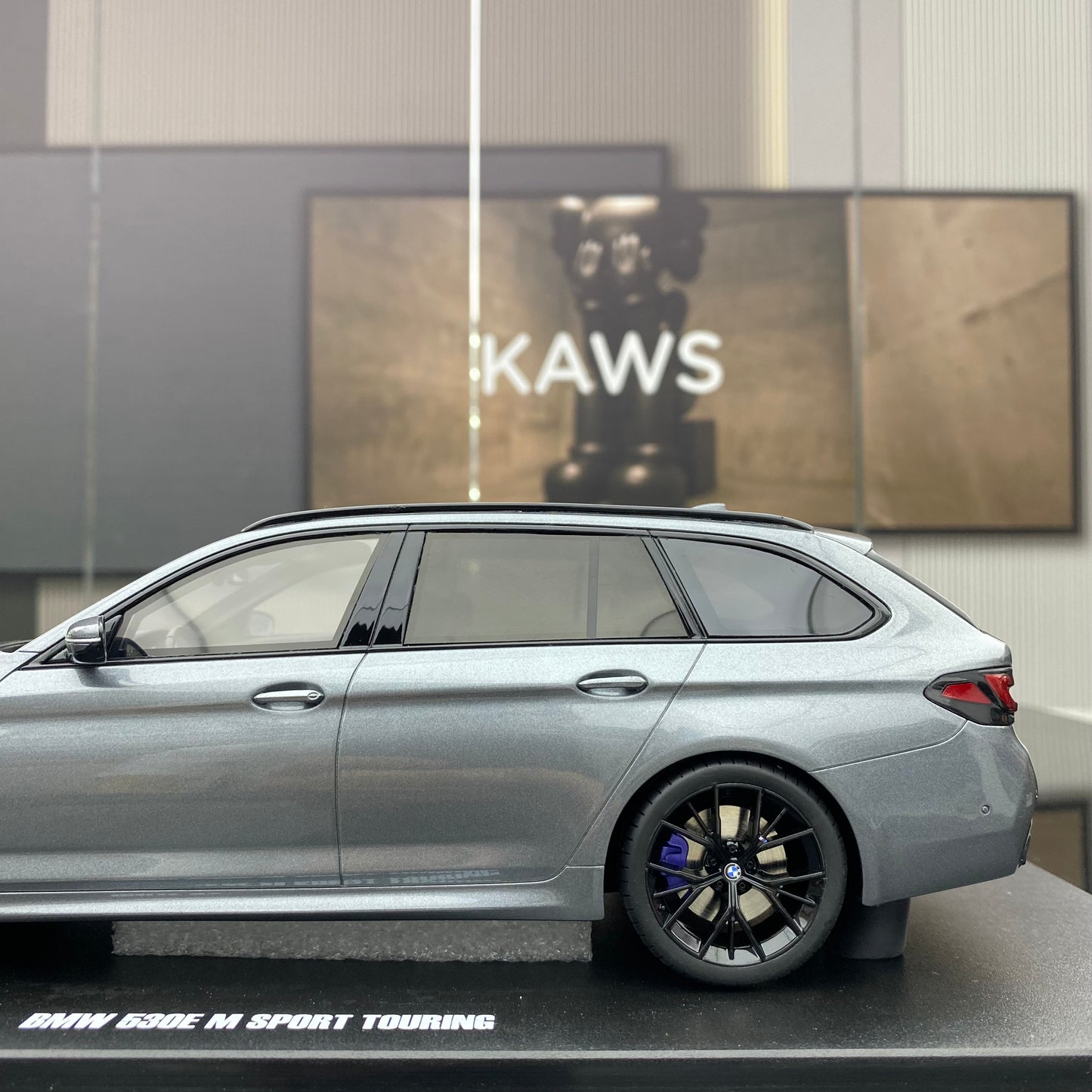 GT Spirit 1/18 BMW 540E Simulation Car Model GT485