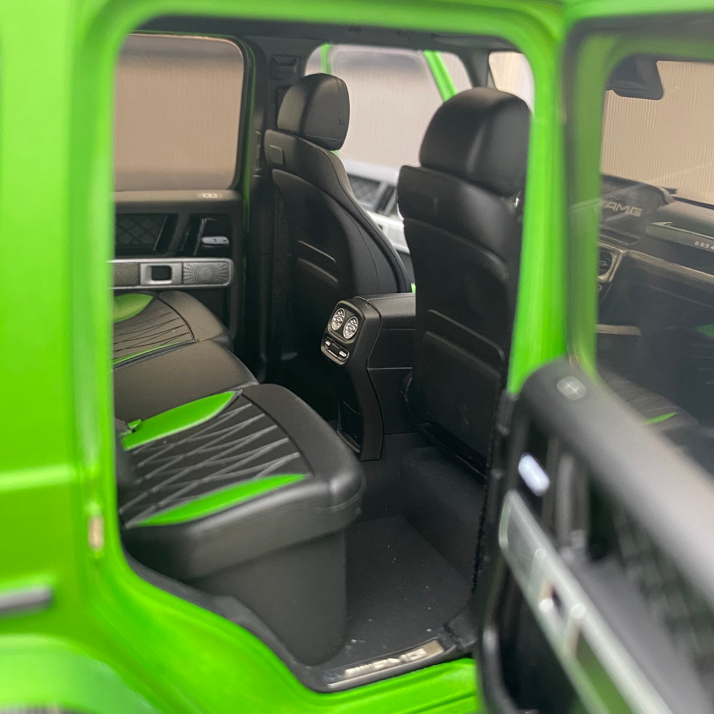 Almost Real 1/18 Mercedes-Benz AMG G63 4X4² Matt Green Big G Car Model Ornament