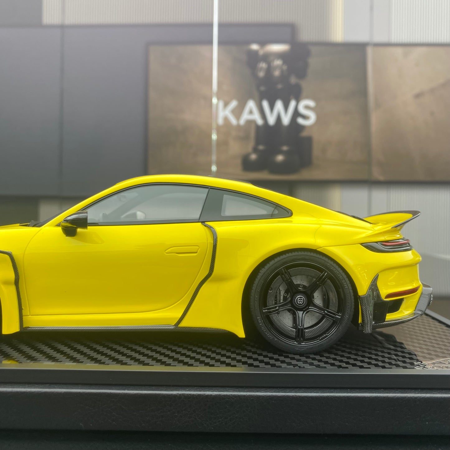 VIP 1/18  Porsche Porsche 911 Brabus Rocket 900R modified version simulation car model