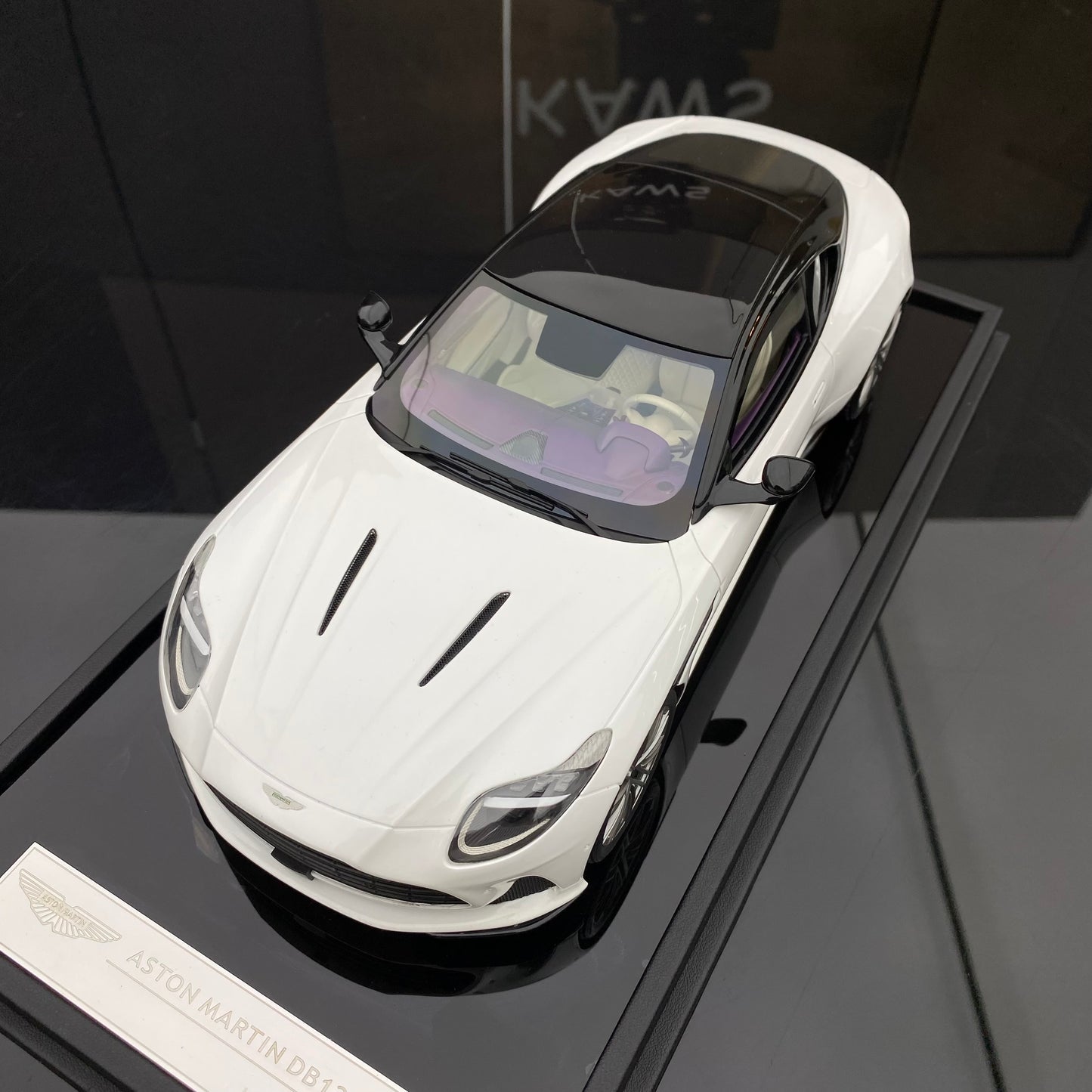 MH 1/18 Aston Martin DB12 COUPE limited edition car model gift