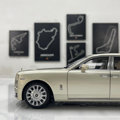 ZP 1/18 Rolls-Royce Phantom VIII (Gold Badge & Leather Case Edition) – Champagne Gold (ZP116)