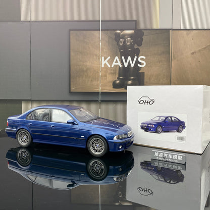 OTTO 1/12 BMW BMW E39 M5 blue old BMW car imitating real car model ornaments