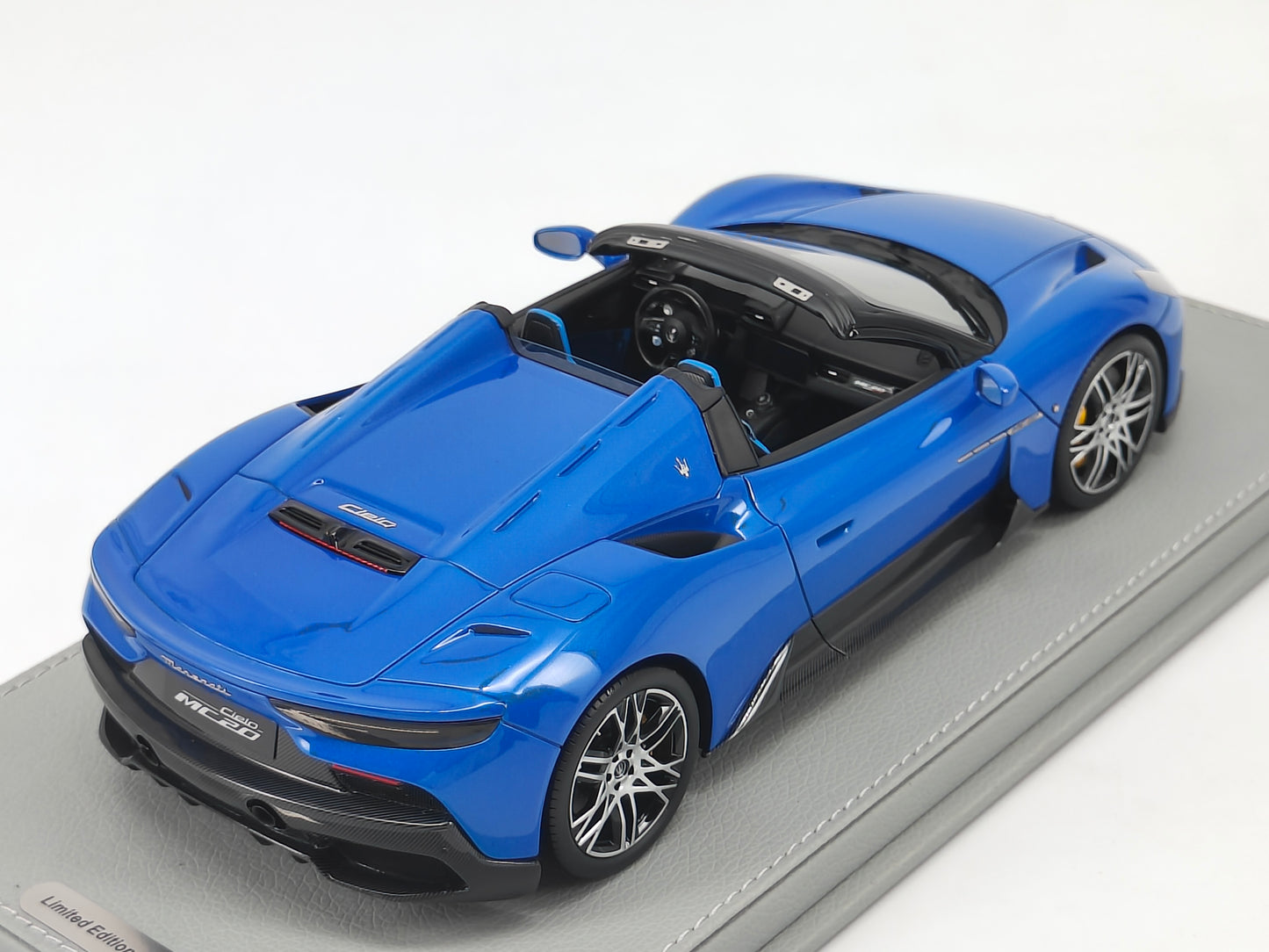 BBR 1/18 Maserati MC20 CIELO Convertible Boundless Blue Resin Car Model P18222D