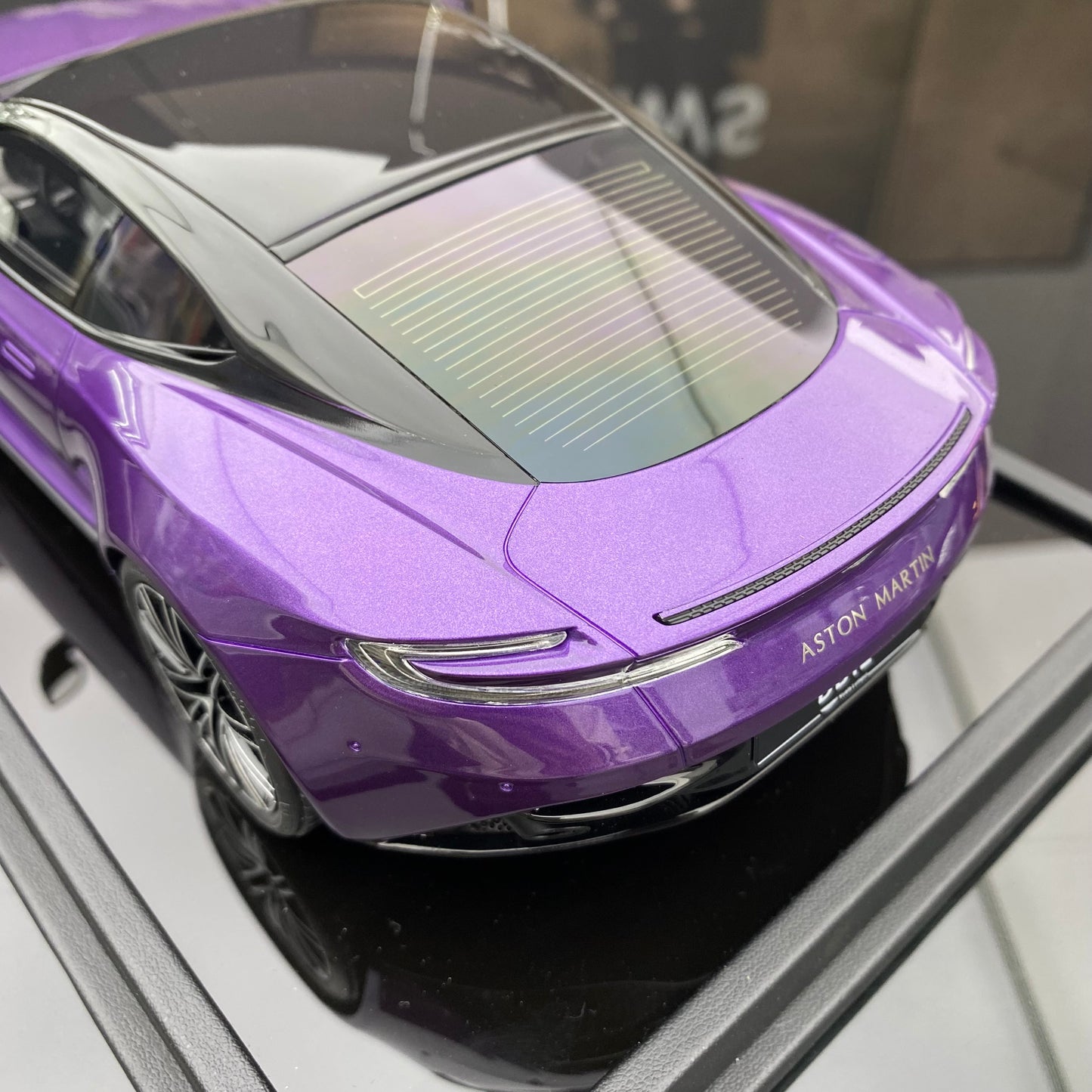 MH 1/18 Aston Martin DB12 COUPE limited edition car model gift