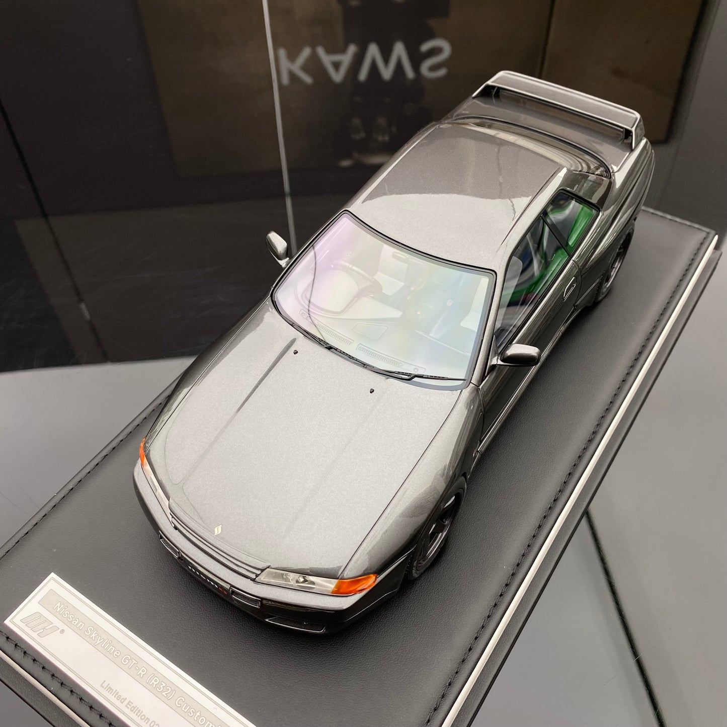 MH 1/18 Nissan Skyline GT-R(R32)Customized Version Gun Gray Metallic Car Model