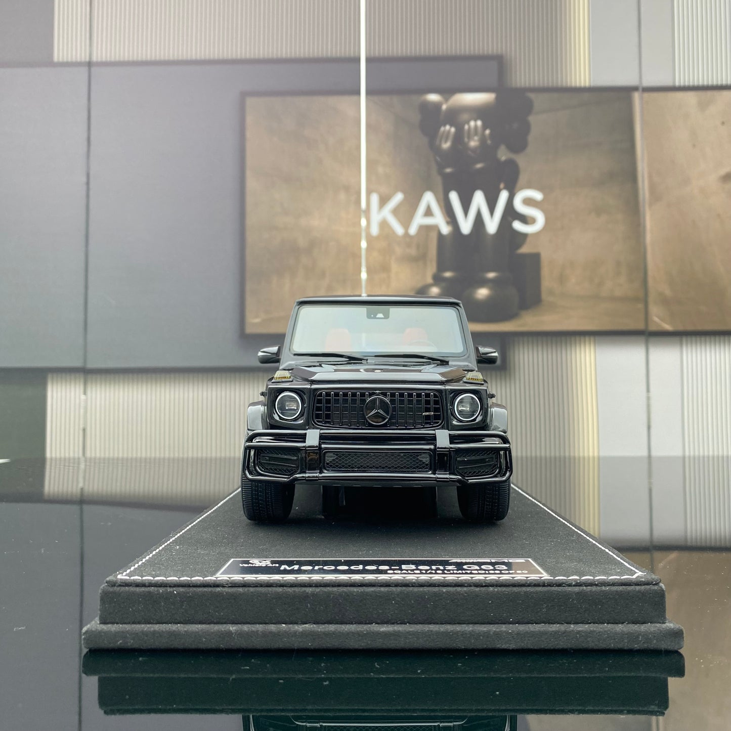 VEHICLE Art 1/18 Mercedes-Benz G63 black simulation car model ornament