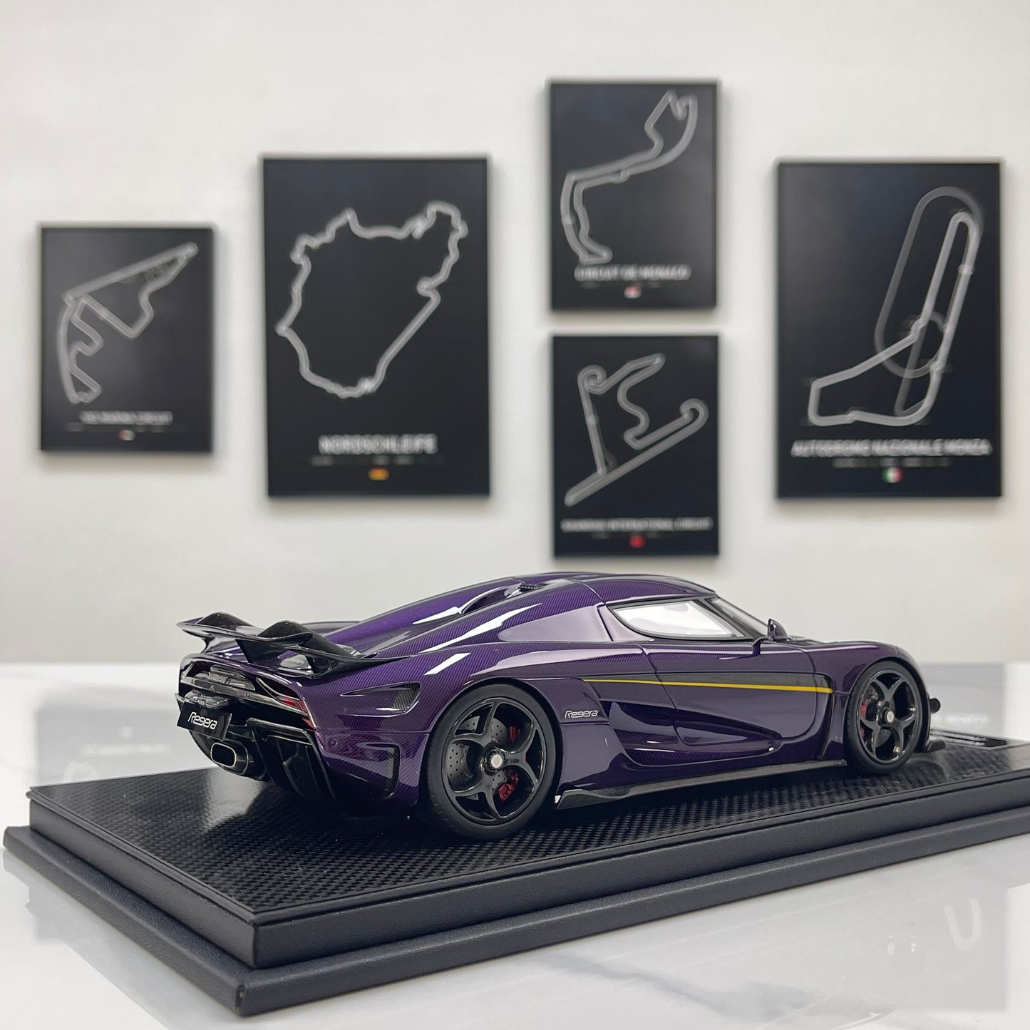 FRONTIART 1/18 Koenigsegg Regera Carbon Purple Limited Edition Model Car