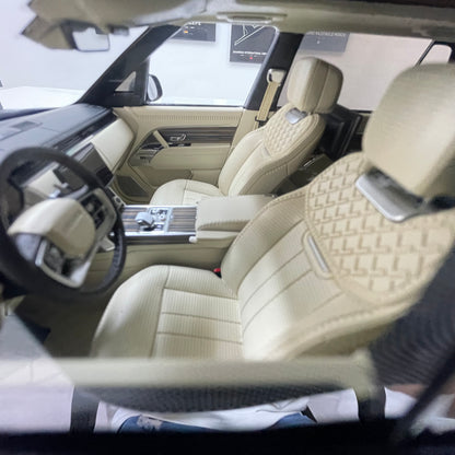 BBA MODEL 1:18 Land Rover Range Rover Autobiography — Black & Gold