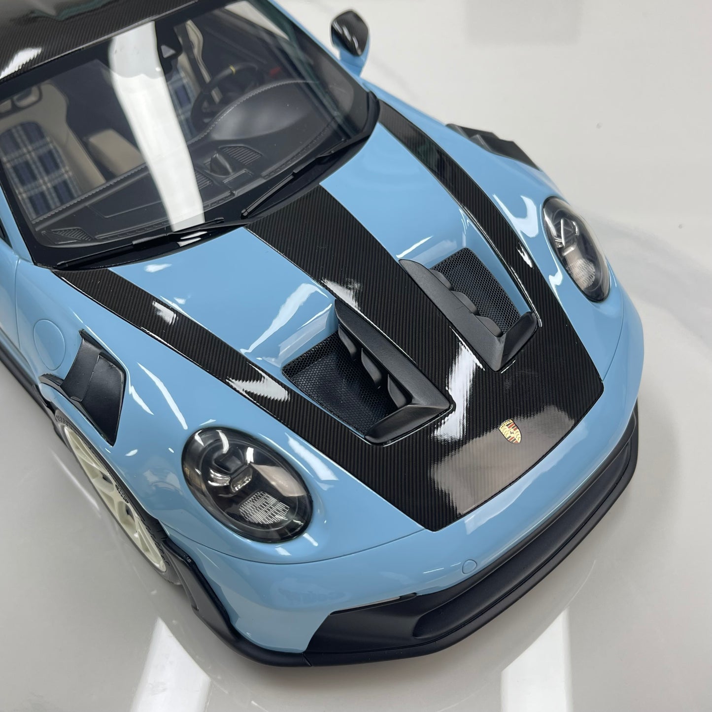 GT Spirit 1/12 Porsche 911 [992.1] GT3 Blue GT497