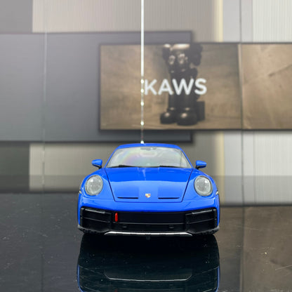 minichamps 1/18 Porsche 911 DAKAR BLUE WITH ROOF RACK alloy car model