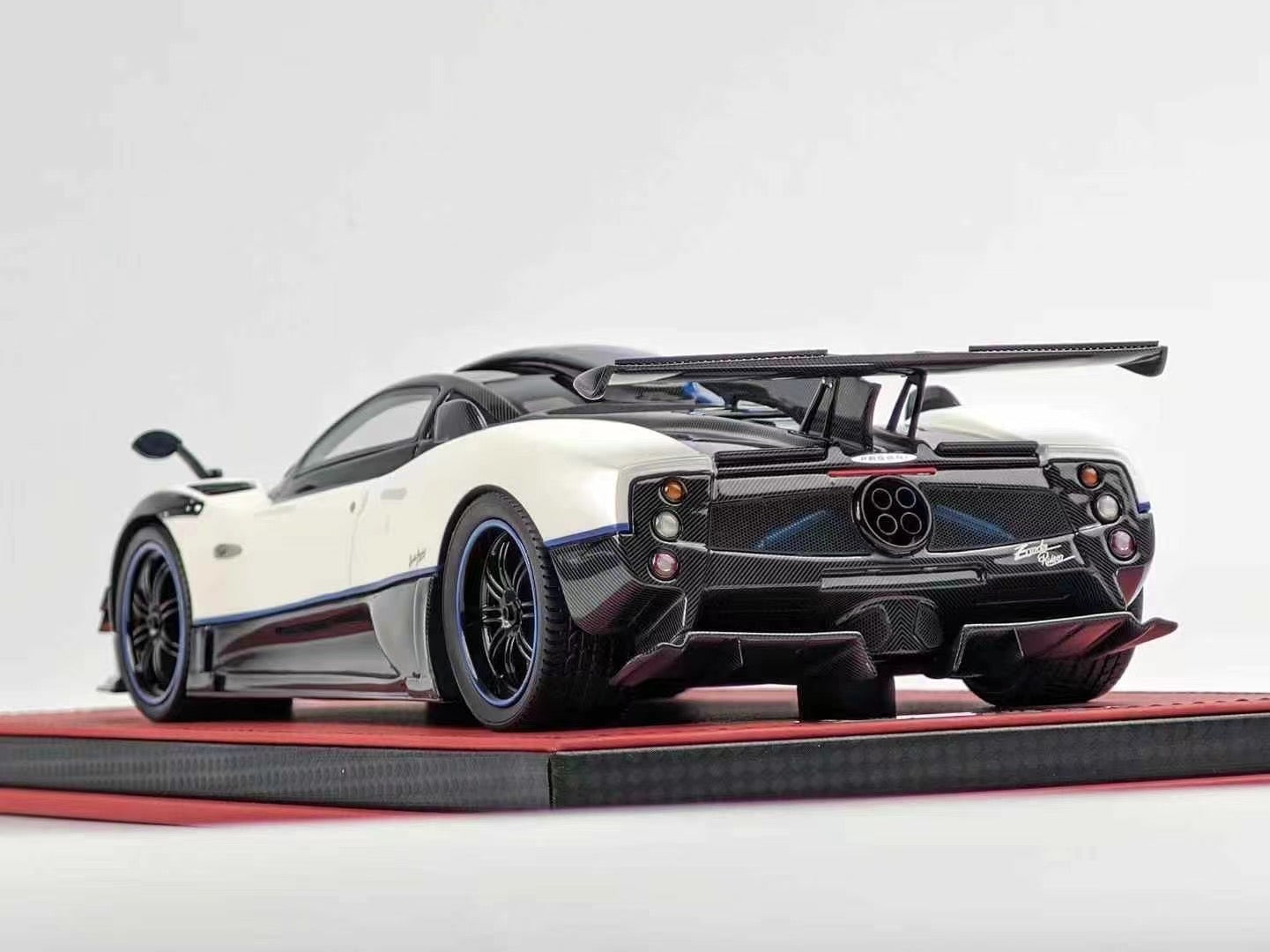 Peako 1/18 Pagani Zonda Riviera limited edition car model ornament