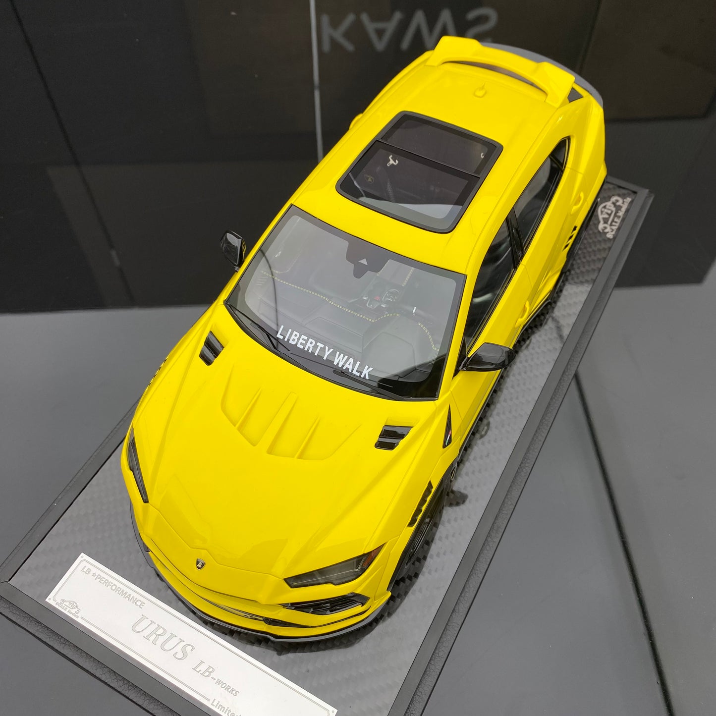 Vip Scale Models 1/18 Lamborghini URUS LBWK limited edition simulation resin car model