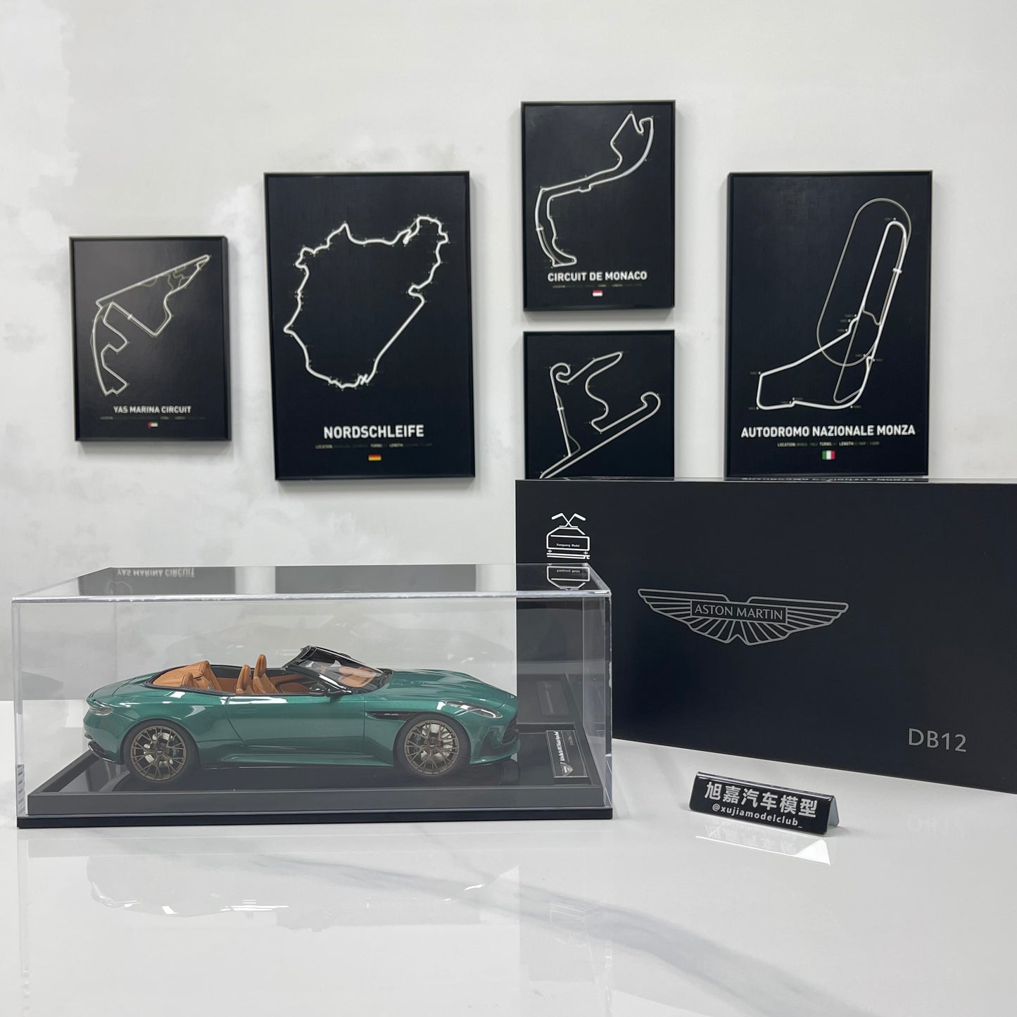 Xiaoguang Model & MotorHelix 1/18 Aston Martin DB12 Volante Convertible