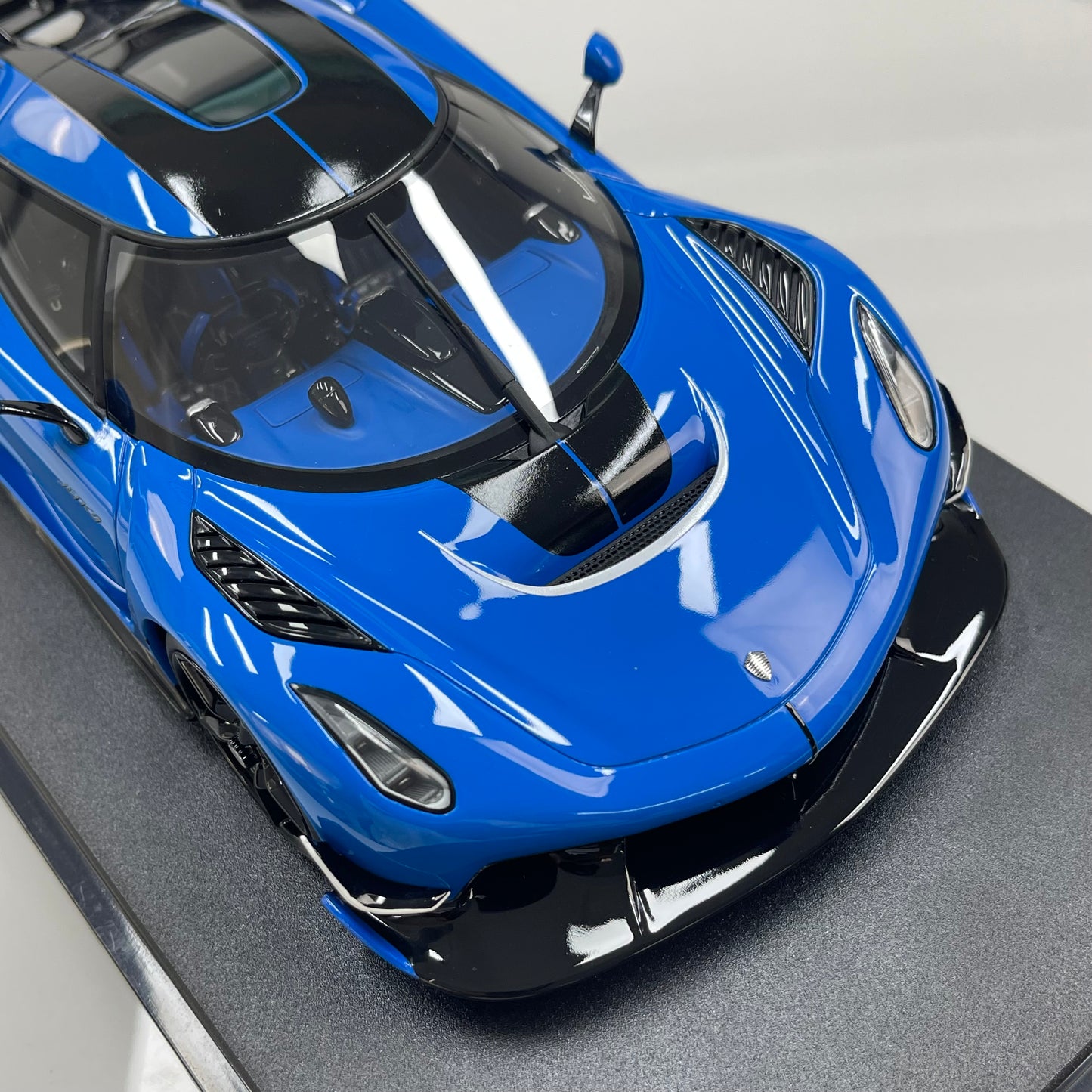 GT Spirit 1/18 Koenigsegg Jesko Blue GT1002