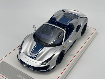 DM 1/18 Ferrari 488 Pista Spider White Base with Metallic Silver/Blue Decals Simulated Car Model FPC015A