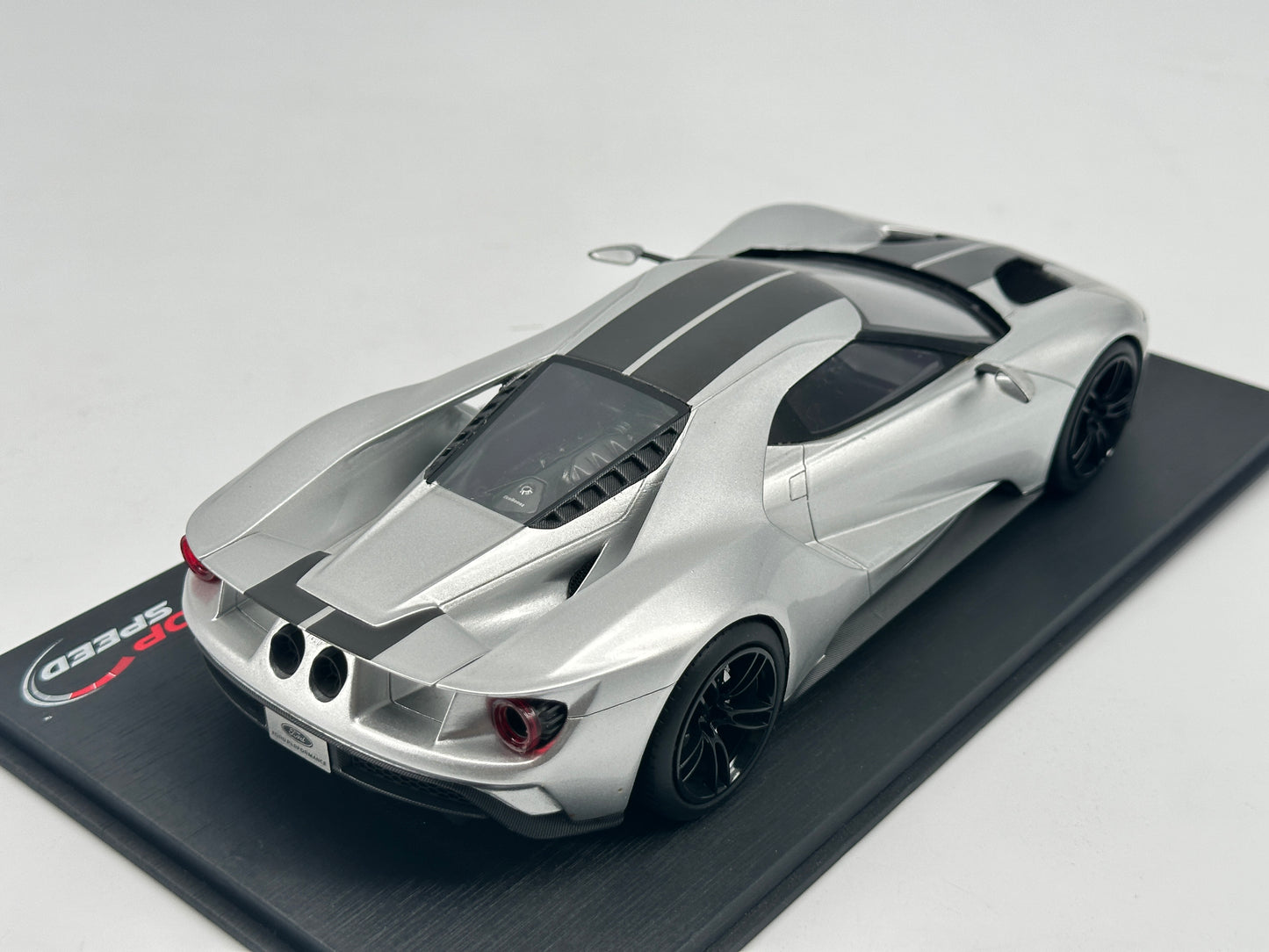 TOPSPEED 1/18 Ford GT Silver Simulation Car Model Ornaments