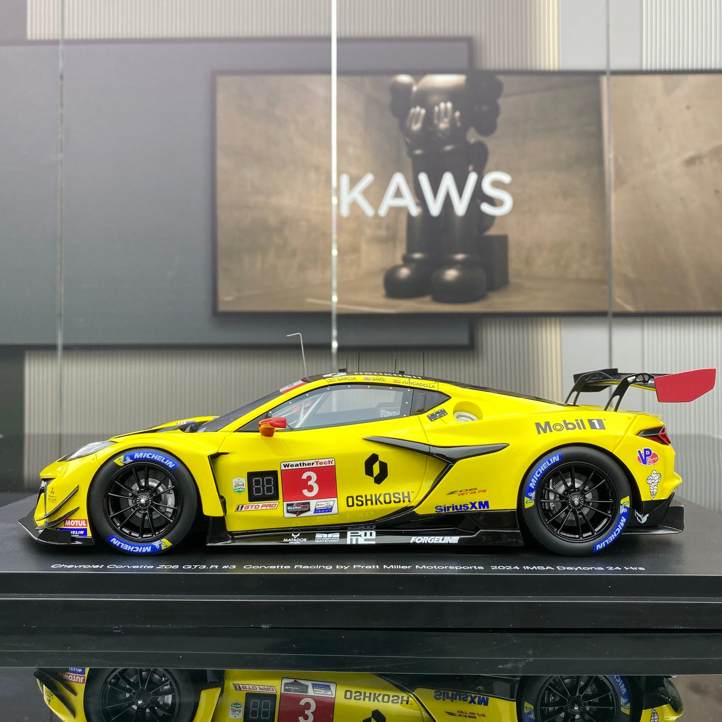TOPSPEED 1:18 Chevrolet Corvette Z06 GT3 R #3 TS0570