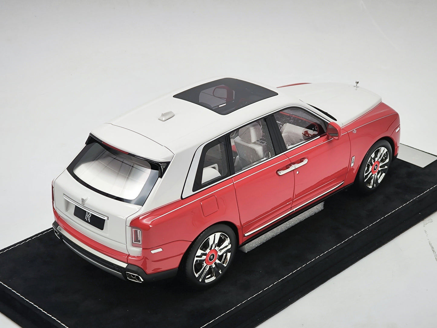 HH 1/18 Rolls-Royce Cullinan Dragon Edition Limited Edition Simulated Car Model