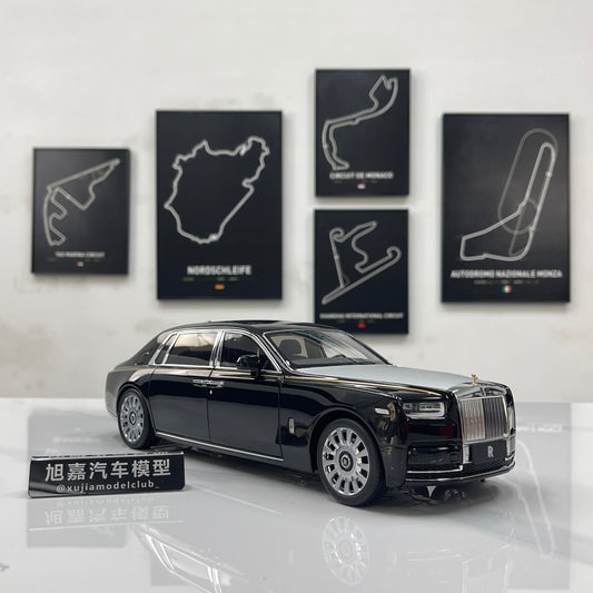 ZP 1/18 Rolls-Royce Phantom VIII (Gold Badge & Luggage Set Edition) – Pearl Black / Silver Roof (ZP115)