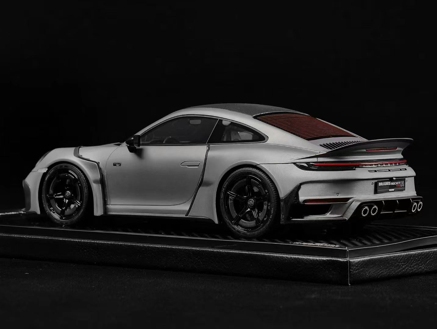 VIP 1/18 Porsche 911 BRABUS Rocket 900R modified version car model