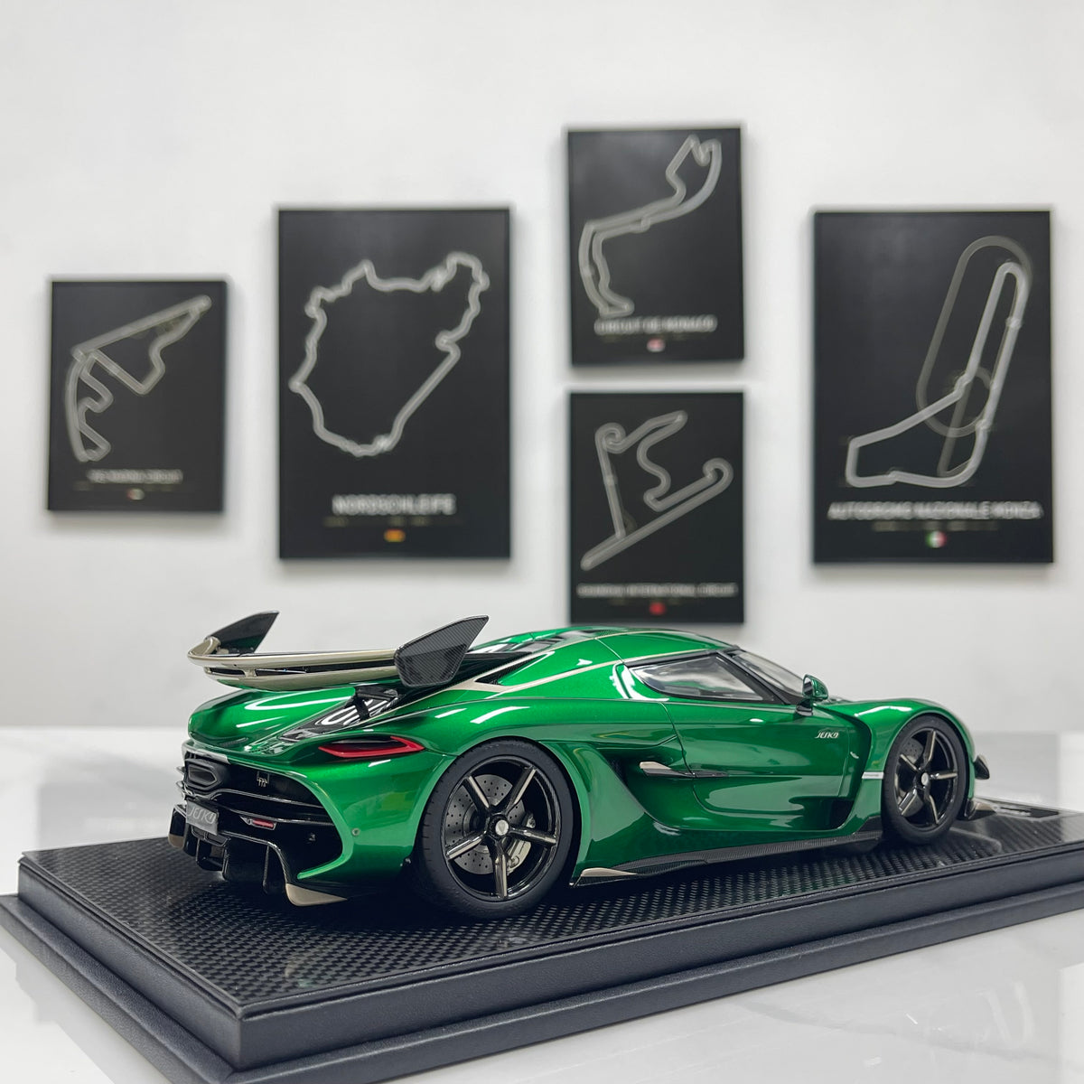 FrontiArt 1/18 Koenigsegg Jesko – Green (FA208)