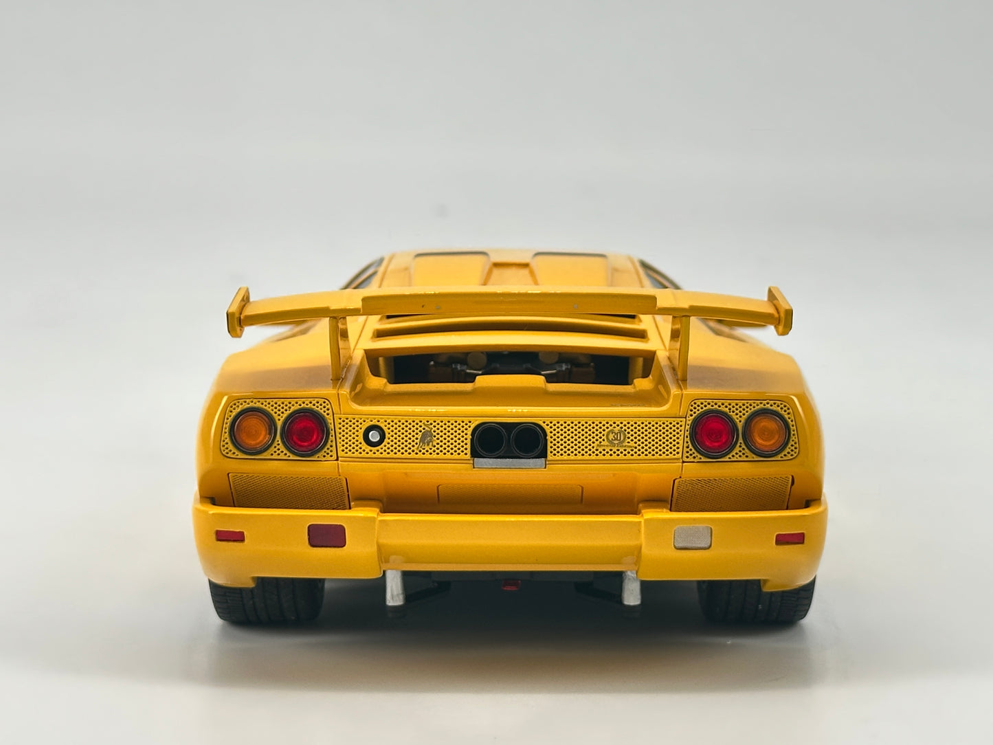 GT Spirit 1/18 Lamborghini Diablo Jota Corsa Yellow Simulated Car Model