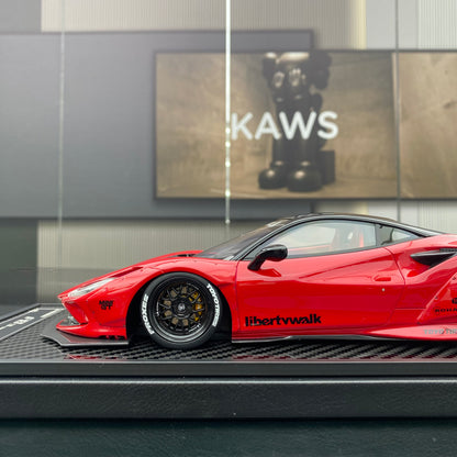VIP 1/18 Ferrari F8 wide-body modified version simulation car model ornament gift