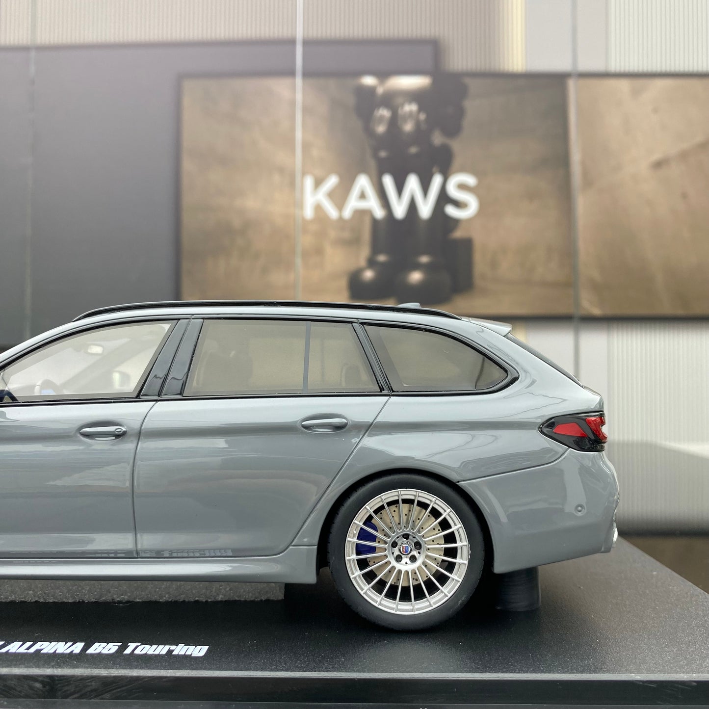 GT Spirit 1/18 BMW Alpina B5 Touring(G31) gray simulation car model