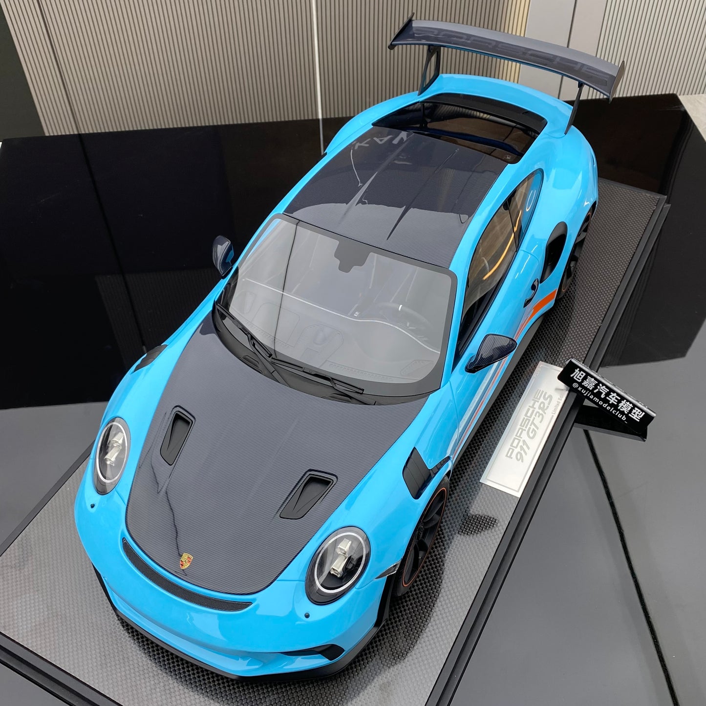 DM 1/8 Porsche 911 GT3RS high-end ornamental resin limited edition car model