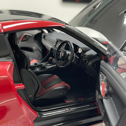 MOTORHELIX 1/18 Nissan GT-R NISMO (R35) Special Edition 2022 Vibrant Red Alloy Full-Opening Model Car