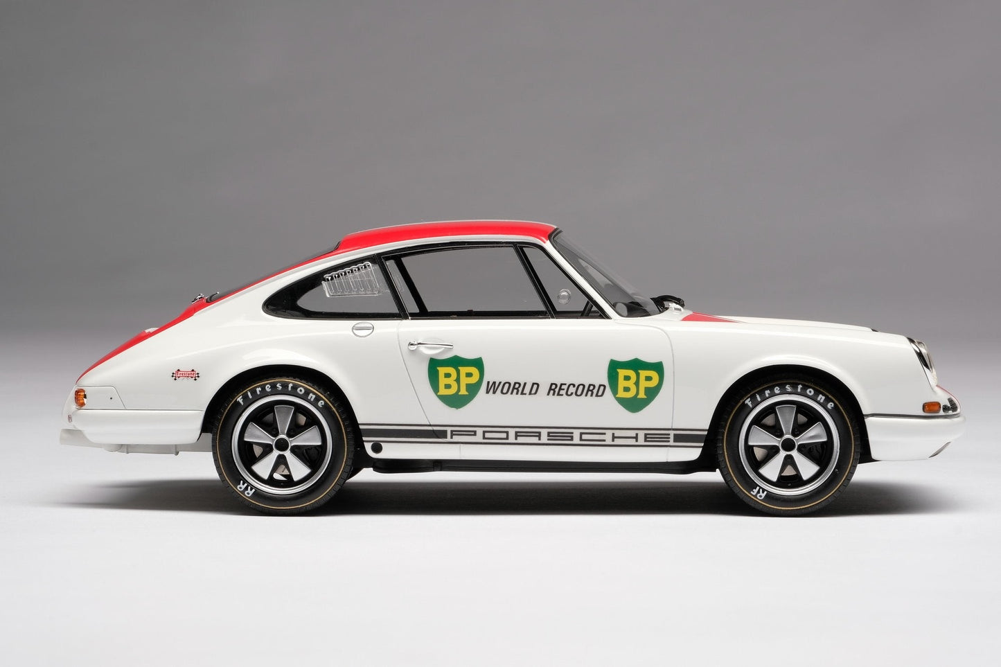 Amalgam 1/18 Porsche 911R 1967 simulation car model collection ornaments