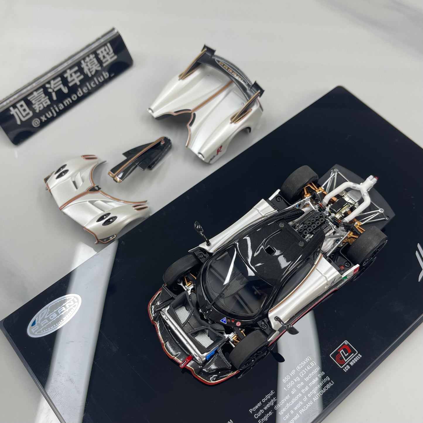LCD 1/43 Pagani Huayra R Die-cast Model (Fully Opening Parts) – Matte White (LCD43017-PW)