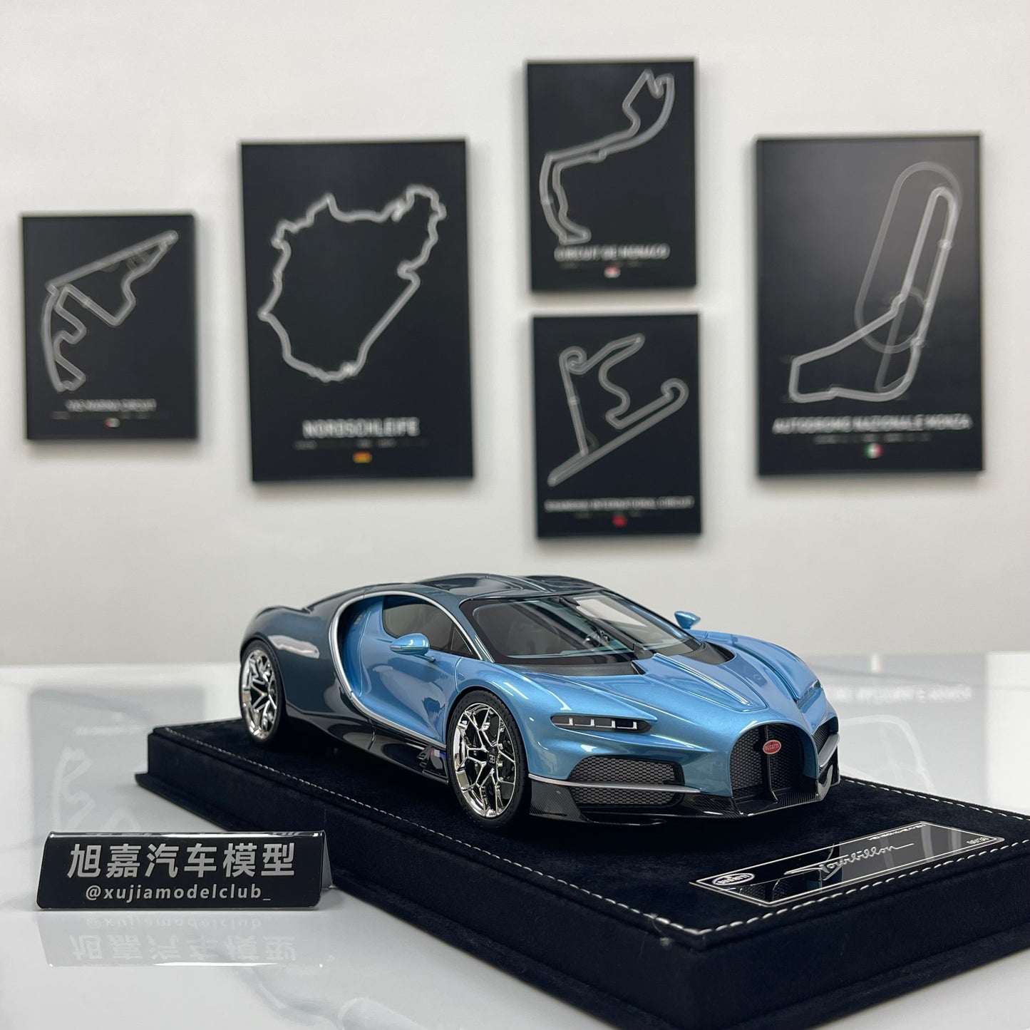 HH MODEL 1/18 Bugatti Tourbillon — Launch Color Limited Edition Model Car