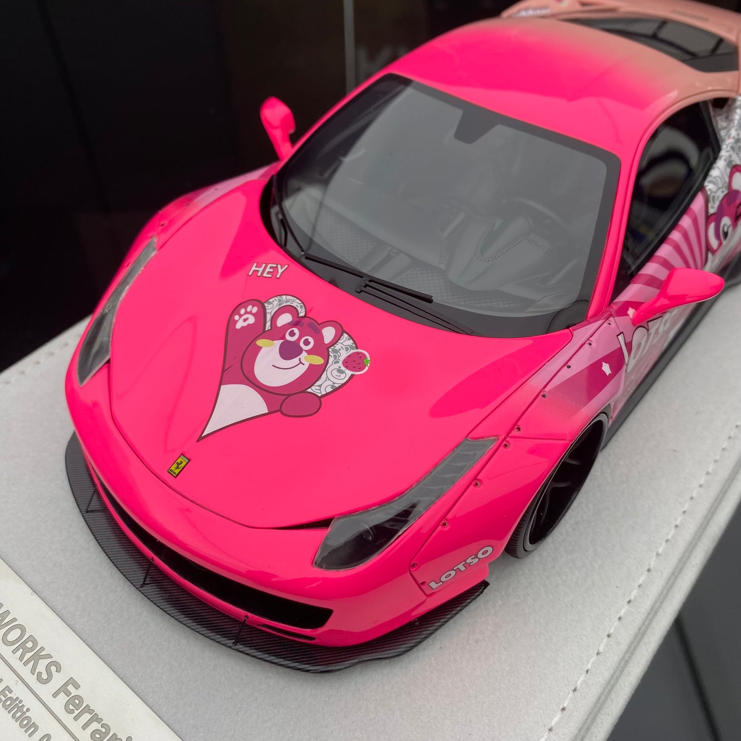 BBA CAR MODEL 1/18 Ferrari 458GT pink limited edition car model ornament