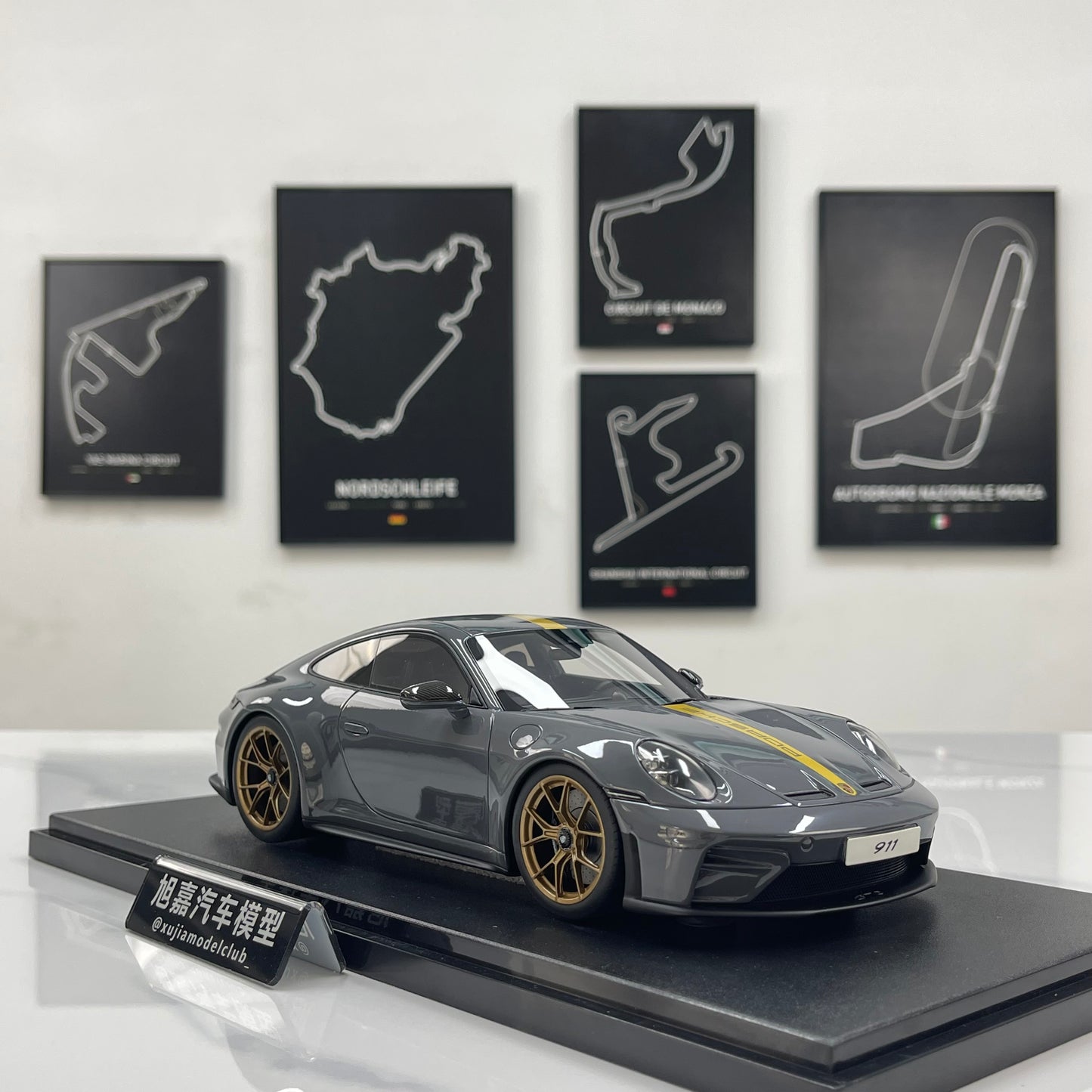 GT Spirit 1/18 Porsche 911 [992.2] GT3 Touring Grey GT577