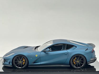 DINOMDOEL 1/18 Ferrari 812 SUPERFAST Black Base Matte Blue Car Model Birthday Gift