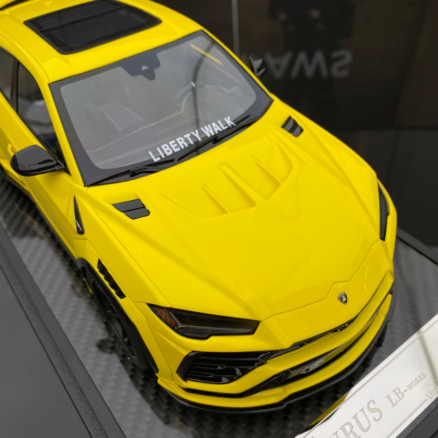 Vip Scale Models 1/18 Lamborghini URUS LBWK limited edition simulation resin car model