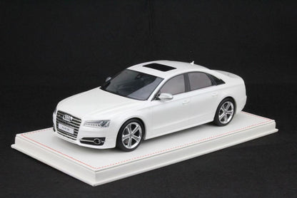 VAV 1/18 Audi S8 2014 Car Model