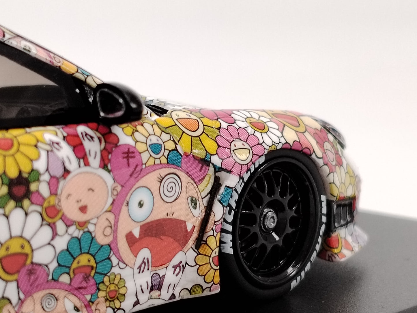 GT Spirit 1/43 Porsche 997 LBWK Sunflower Simulation Car Model Ornaments
