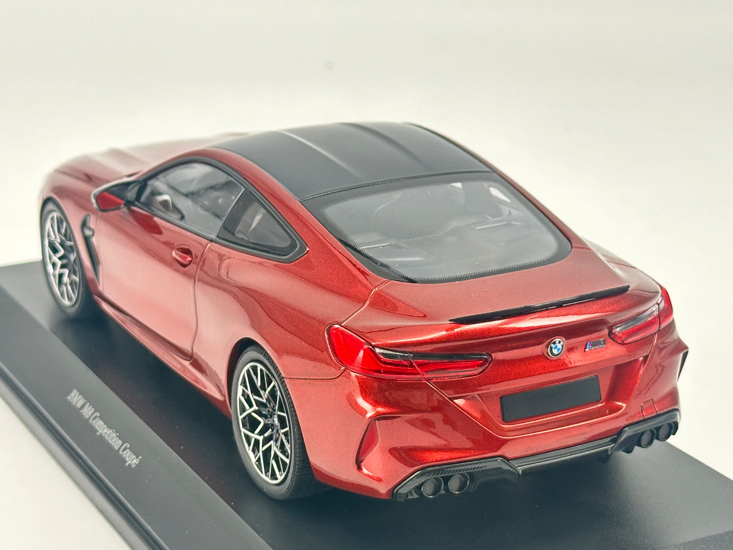 MINICHAMPS 1/18 BMW M8 COUPE Metallic Red Alloy Car Model