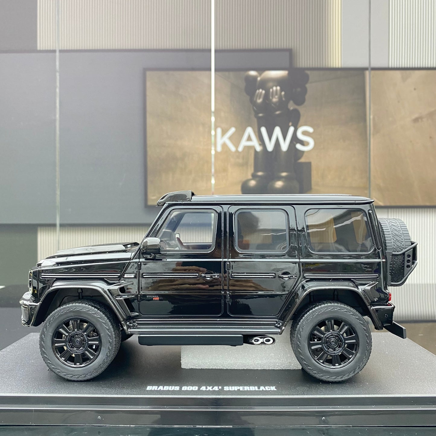 GT Spirit 1/18 Mercedes-Benz Brabus G800 4×4 Black Simulation Car Model Ornaments Gift GT500