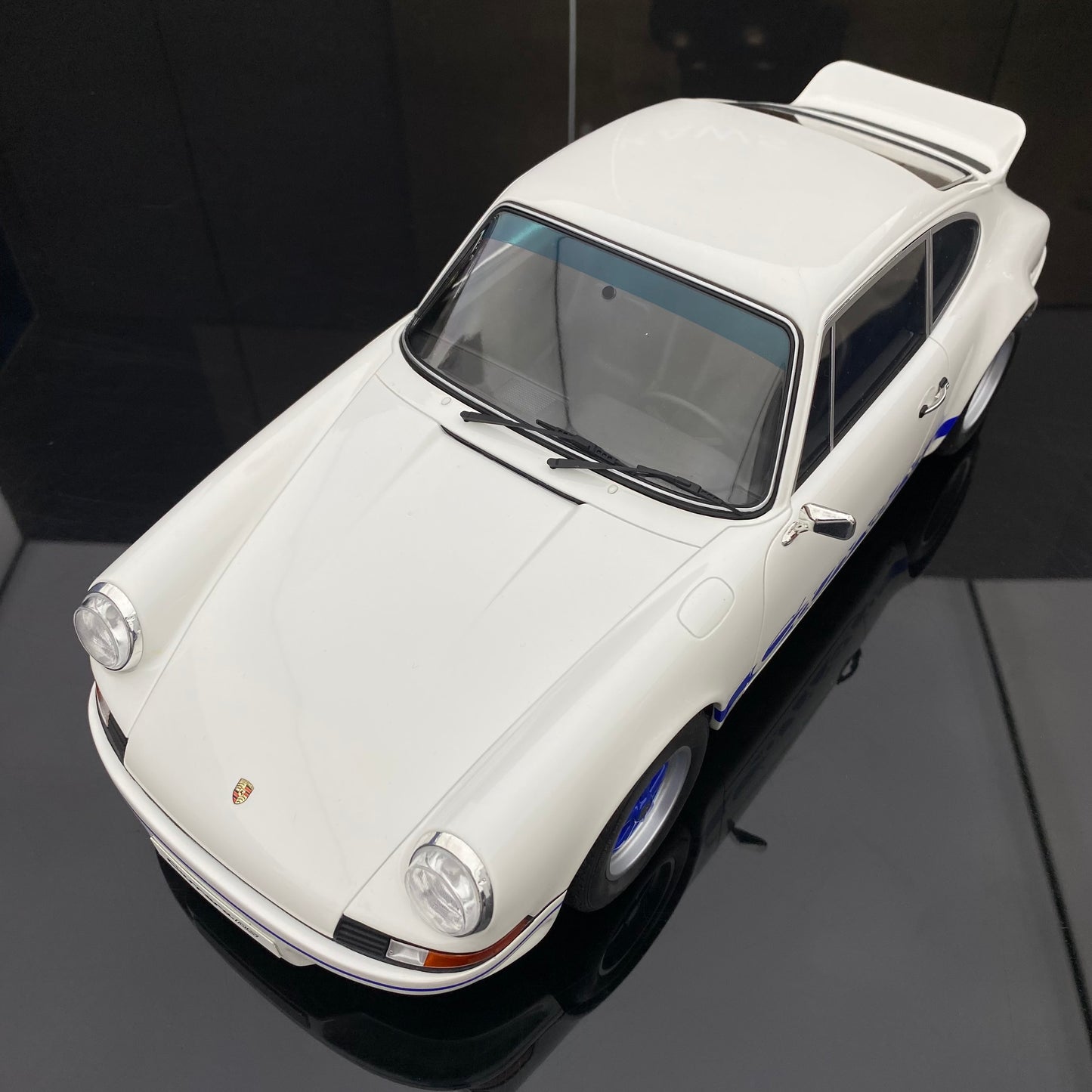 GT spirit 1/12 Porsche 911 2.7rs 1973 old car model ornaments GT921