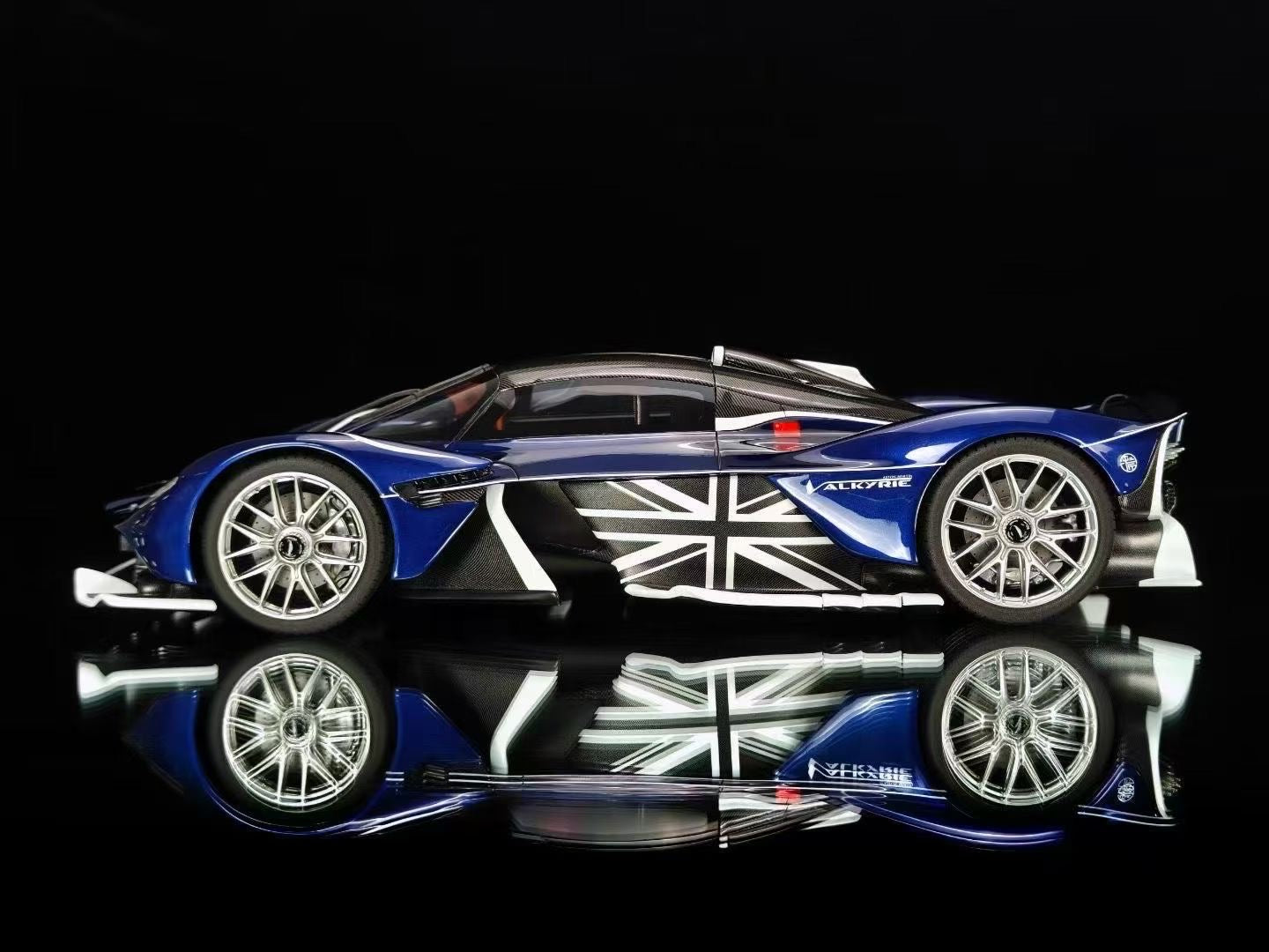 Frontiart 1/18 Aston Martin Valkyrie Sabiro Blue Resin Model Car