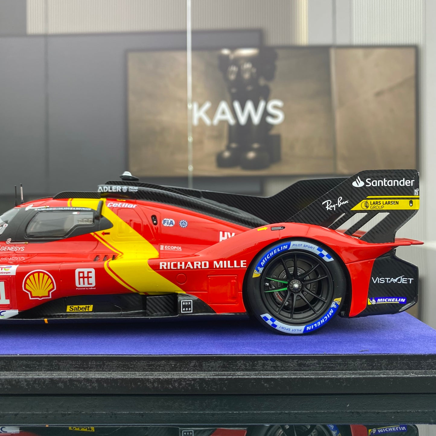 looksmart 1/18 Ferrari 499P Modificata #24 Red Simulation Car Model！looksmart 1/18 Ferrari 499P 2023 Le Mans Victory No. 51 Red Simulation Car Model