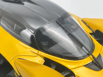 Topspeed 1/18 Aston Martin Valkyrie Sunburst Yellow Simulation Car Model