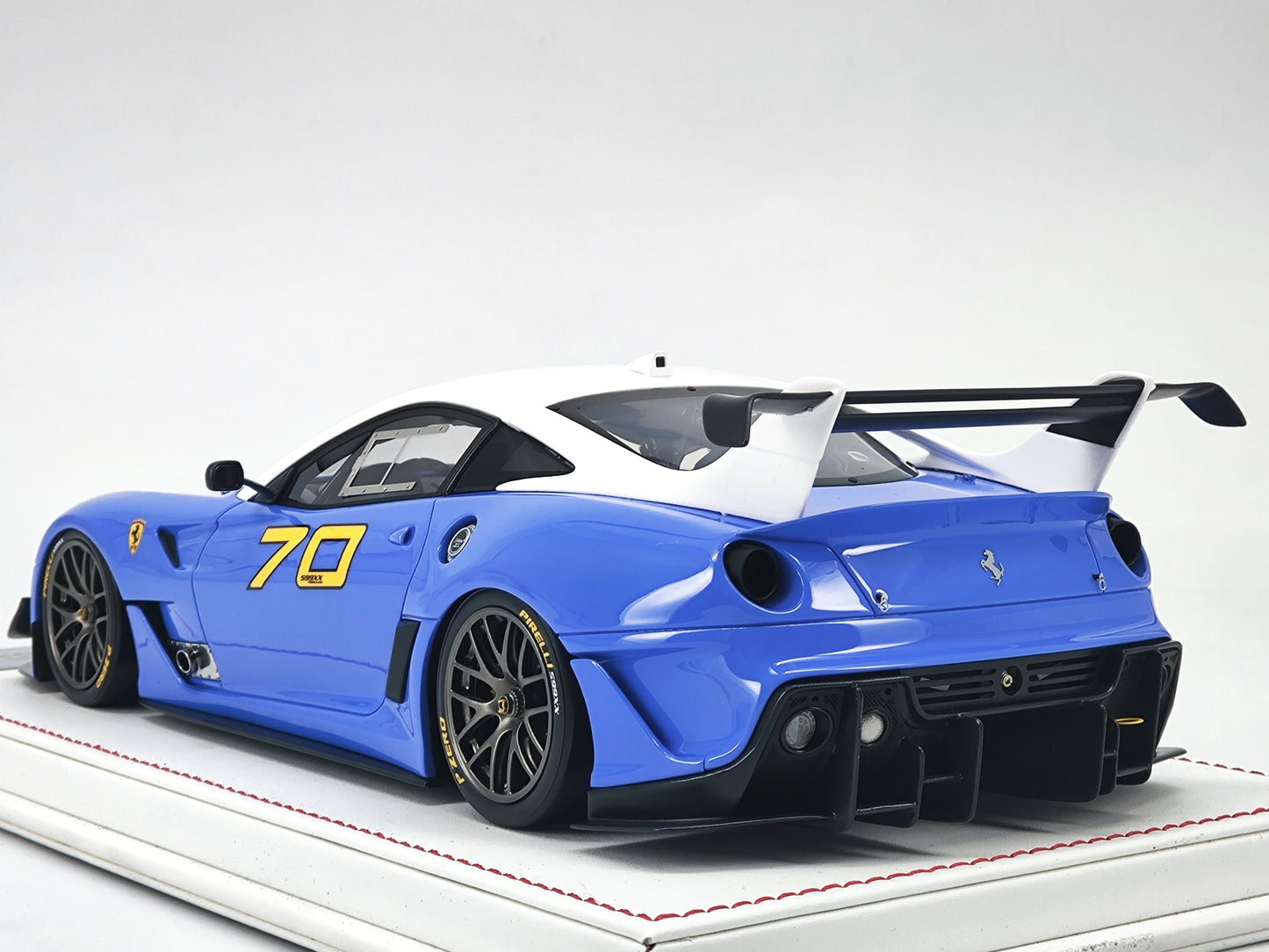 DG 1/18 Ferrari 599 XX EVO #70 Blue Simulation Car Model